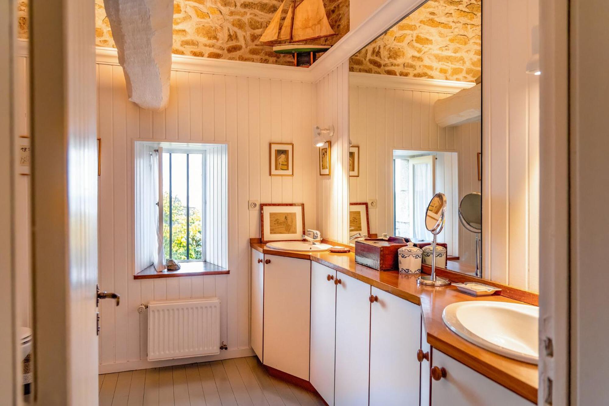 Manoir Des Bords De Rance Bed & Breakfast Plouer-sur-Rance Ngoại thất bức ảnh